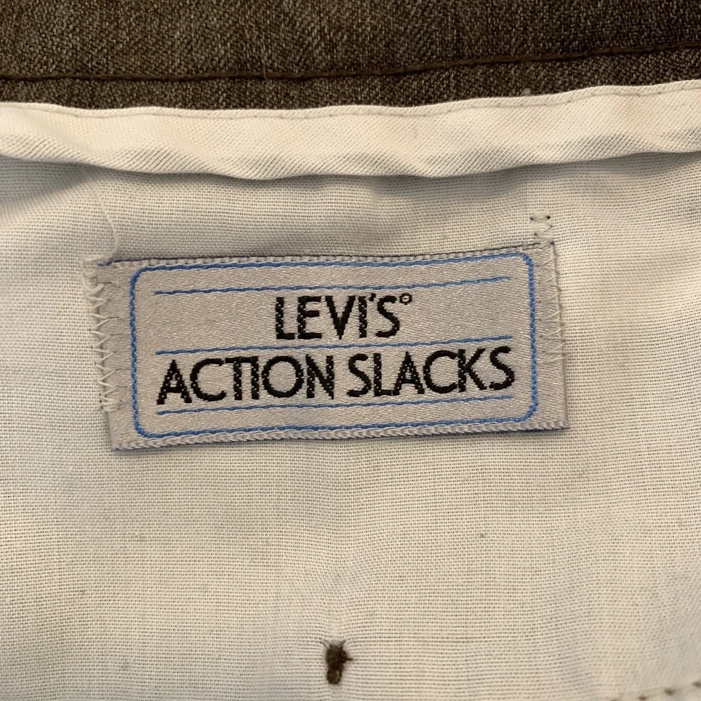 Levi's‎ Action Slacks Pants Mens 35x30 Brown Polyester Dress Flat Front Golf
